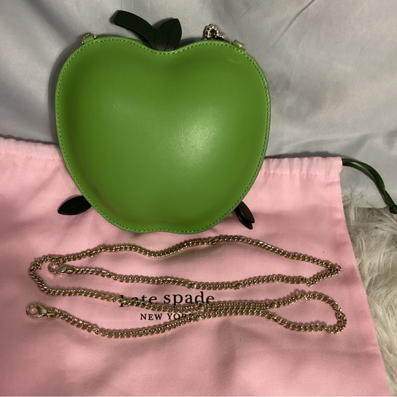 Kate Spade Novelty 3D Picnic Green Apple Worm Smooth Leather Crossbody Bag EUC - Picture 13 of 13